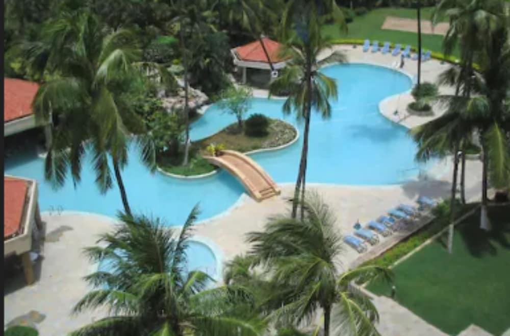 The Retreat Hotel & Convention Centre Bombay Esterno foto
