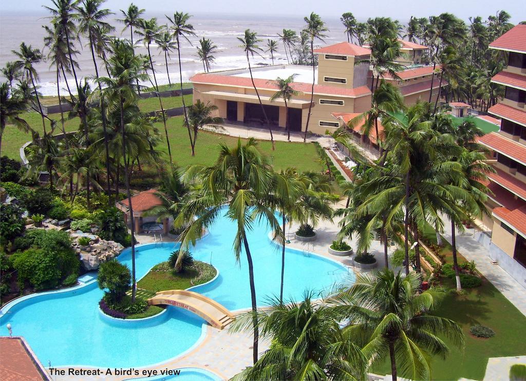The Retreat Hotel & Convention Centre Bombay Esterno foto